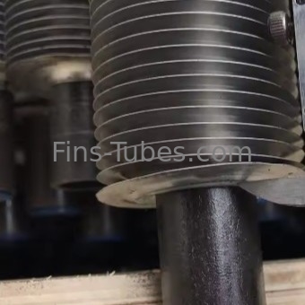 DELLOK Suhu Tabung Fin Baja Karbon Garing Tabung Fin Tertanam 0,3-1,2mm Tekanan 1,0MPa - 4,0MPa