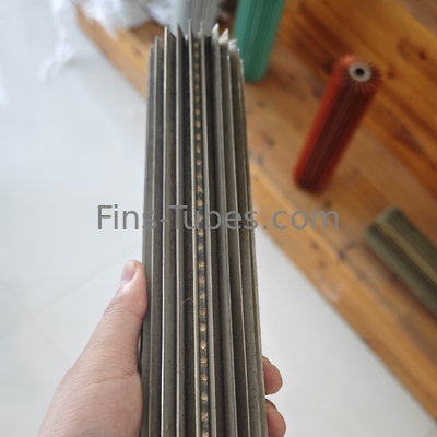 DELLOK Longitudinal Fin Tube dengan 19mm OD 400°C Rating Temperature Threaded Connection untuk Root